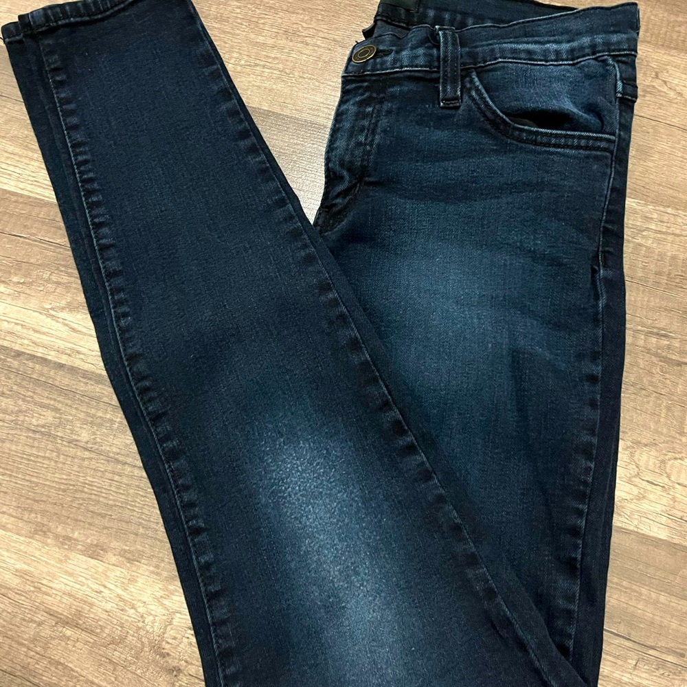Flying monkey dark skinny jeans size 28 in women.